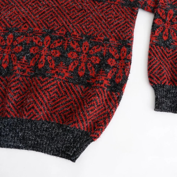 Vintage Men's Store 35% Wool Red Gray Eclectic Grandpa Knit Crewneck Sweater XLT - Picture 6 of 10